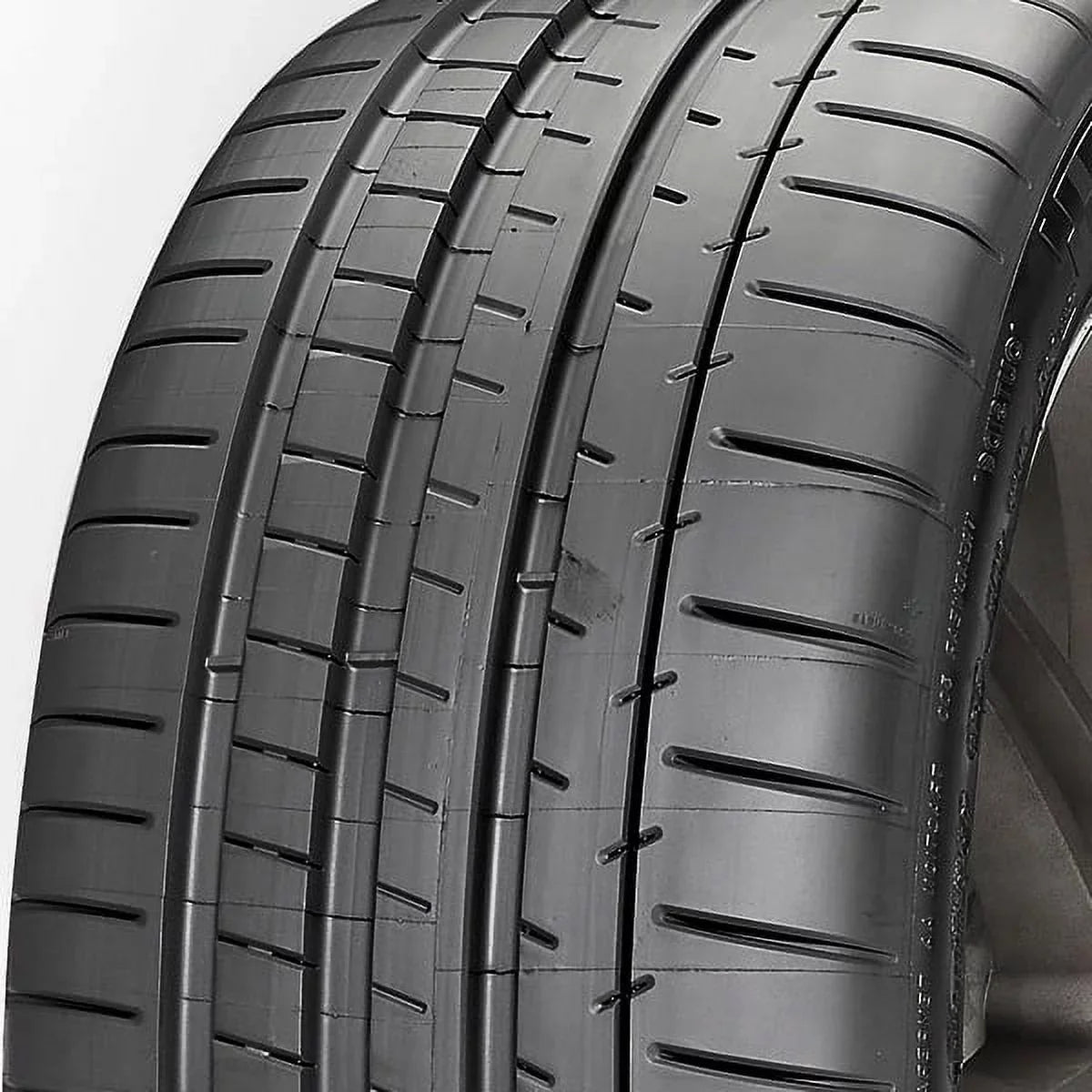 Michelin Pilot Super Sport UHP 285/30ZR20 (99Y) XL Passenger Tire