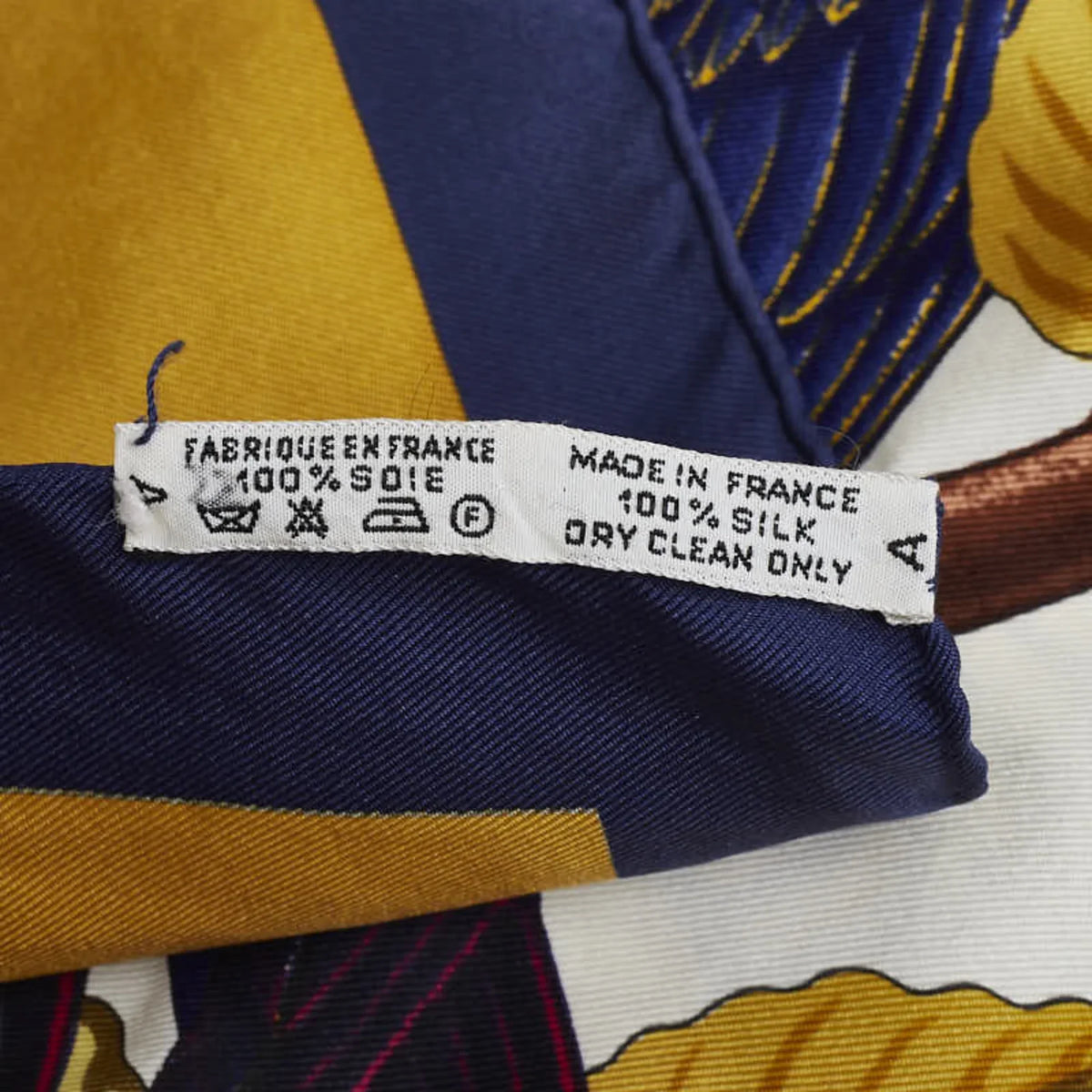 Pre-Owned Hermes Carre90 Les Perroquets detail Bird Parrot Scarf Muffler Gold Navy Silk Ladies HERMES (Good)