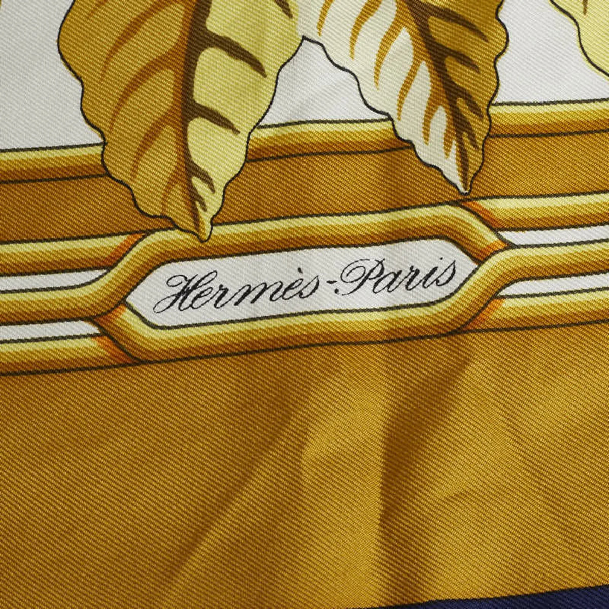 Pre-Owned Hermes Carre90 Les Perroquets detail Bird Parrot Scarf Muffler Gold Navy Silk Ladies HERMES (Good)