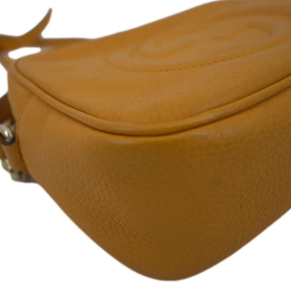 Pre-owned GUCCI Soho Disco Camera Leather Crossbody Bag Orange 308364